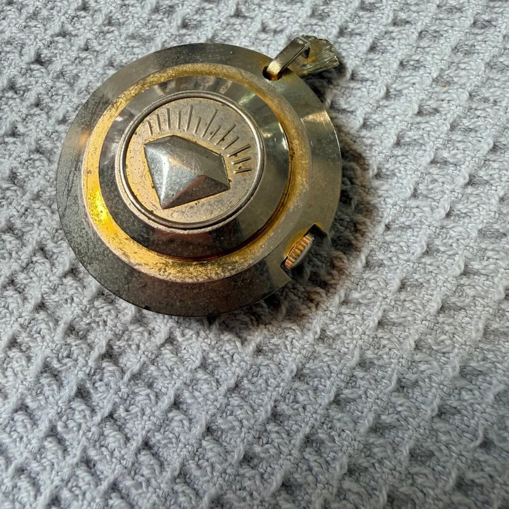 Vintage Lucky De Luxe 21 Jewel Pendant Watch Gold Tone Sunburst Waterproof